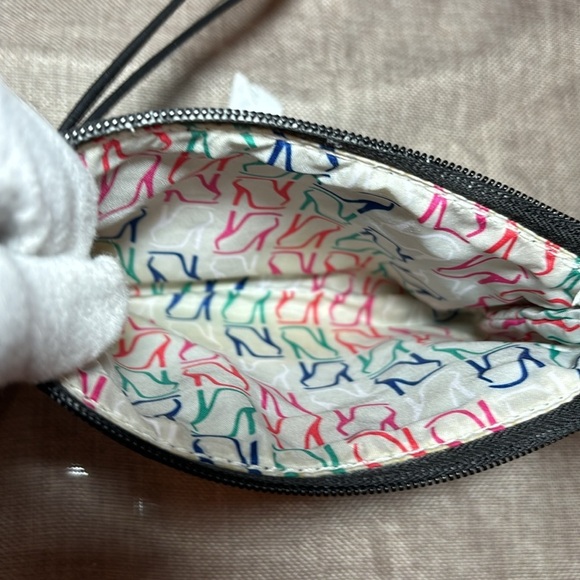 Nine West Black Patent Leather wristlet with strap - Picture 5 of 5